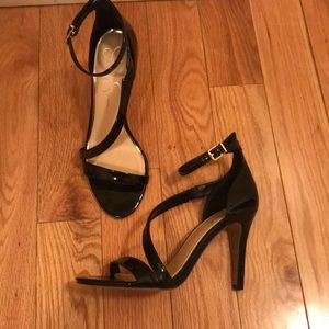 Jessica Simpson black strappy heels